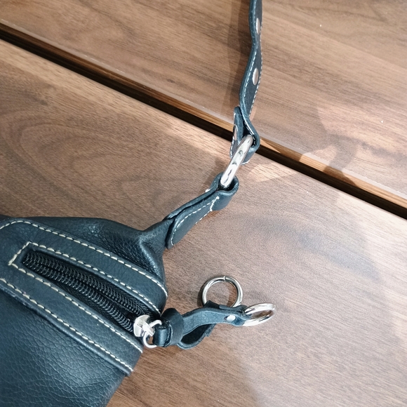 St. John's Bay Black Leather Shoulder Bag with Silver Accents - Picture 4 of 9